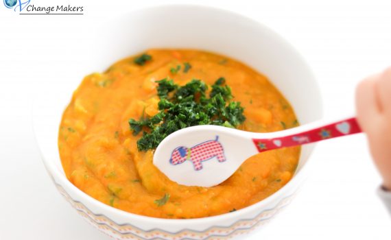 Vitaminreiches Mittagessen für (vegane) Kinder: Kürbis - Möhren - Kartoffelsuppe mit vielen wichtigen Nährstoffen. Schnell gemacht und ultra lecker.