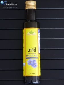 Leinöl mit DHA & EPA ist ein MUSS in einer gesunden Ernährung. Erfahre weshalb Omega 3 Fettsäuren (DHA & EPA) so wichtig für uns sind. Erhalte zusätzlich einige Tipps zu Leinöl und eine Kaufempfehlung für ein günstiges Bio Leinöl mit DHA & EPA - Bruno Zimmer - Mittel zum Leben