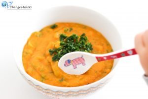 Vitaminreiches Mittagessen für (vegane) Kinder: Kürbis - Möhren - Kartoffelsuppe mit vielen wichtigen Nährstoffen. Schnell gemacht und ultra lecker.