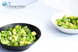 Ein einfaches Ruckizucki Rezept für grünen Power Kartoffelsalat. Ohne Schnickschnack, kalorienarm, klimafreundlich und richtig gesund! Natürlich vegan!