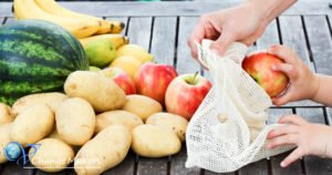 Obst- und Gemüsenetze aus Bio Baumwolle von pandoo haben einen wahsinnig großen Vorteil gegenüber Plastikbeuteln und konventioneller Baumwolle.