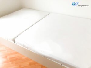 Schritt für Schritt Anleitung für ein DIY Familienbett für unter 190 Euro. Genaue Schritt für Schritt Anleitung, Materialien, Kosten, Dauer