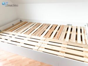 Schritt für Schritt Anleitung für ein DIY Familienbett für unter 190 Euro. Genaue Schritt für Schritt Anleitung, Materialien, Kosten, Dauer